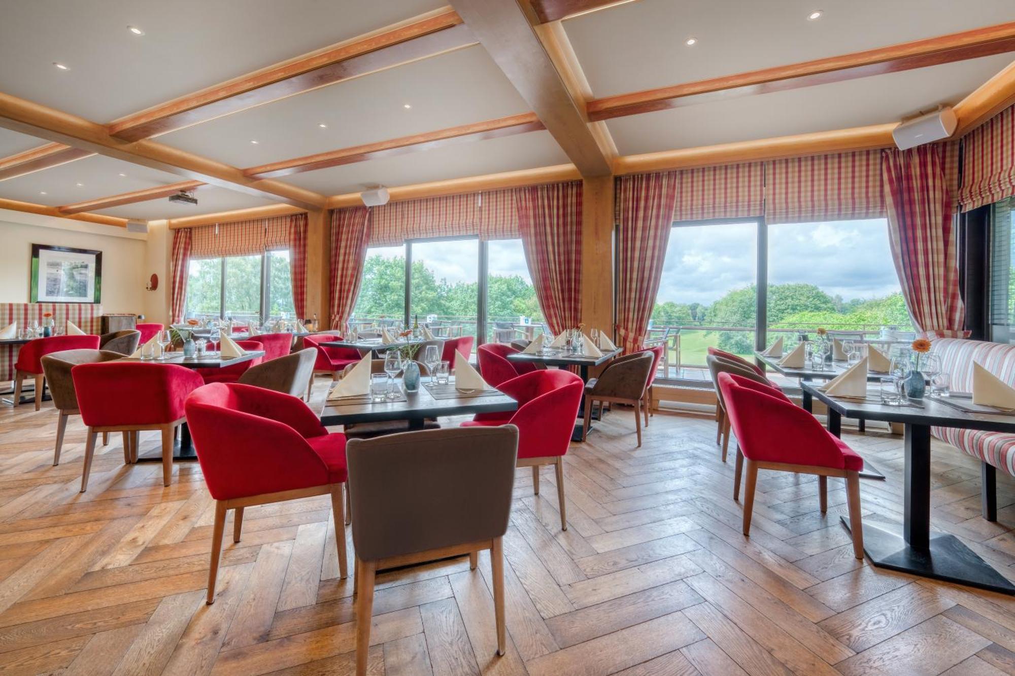 Strandgruen Golf- & Spa Resort Timmendorfer Strand Exterior photo