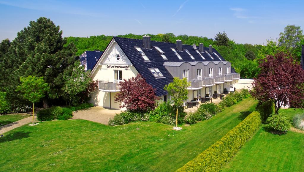 Strandgruen Golf- & Spa Resort Timmendorfer Strand Exterior photo